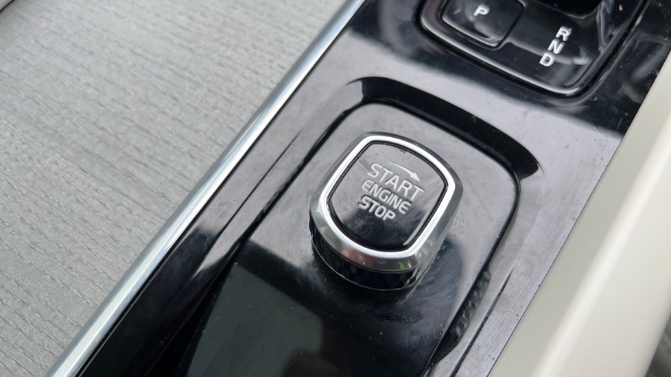 Used Volvo XC60 2025 for sale - 76874681: Photo 27