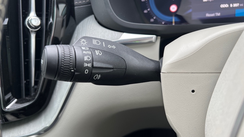 Used Volvo XC60 2025 for sale - 76874681: Photo 28