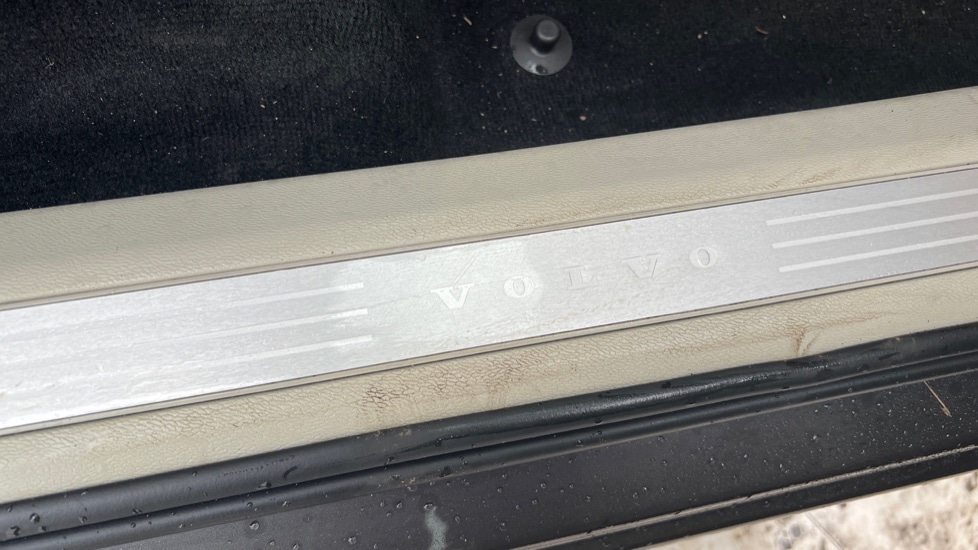 Used Volvo XC60 2025 for sale - 76874681: Photo 39