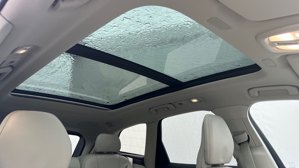 Used Volvo XC60 2025 for sale - 76874681: Photo 40