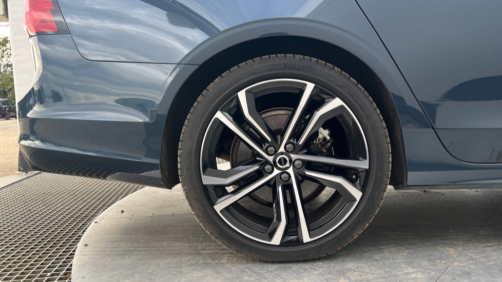 Used Volvo V90 2024 for sale - 76871270: Photo 16