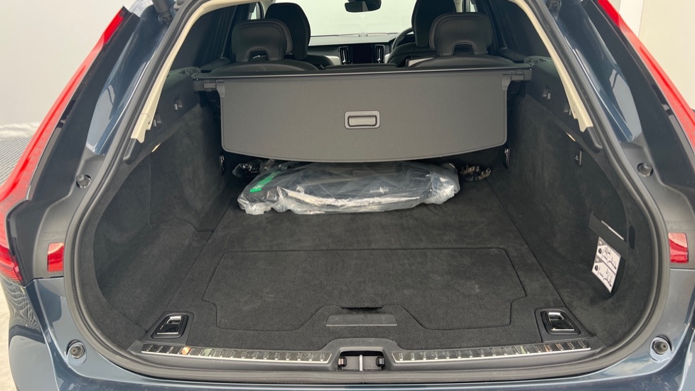 Used Volvo V90 2024 for sale - 76871270: Photo 17