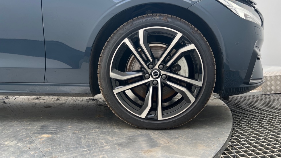 Used Volvo V90 2024 for sale - 76871270: Photo 25