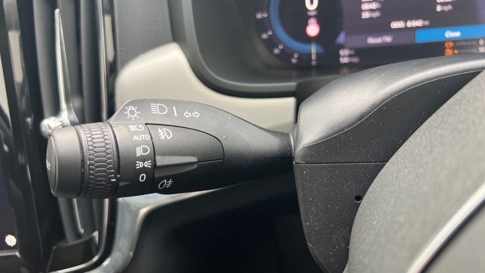 Used Volvo V90 2024 for sale - 76871270: Photo 28