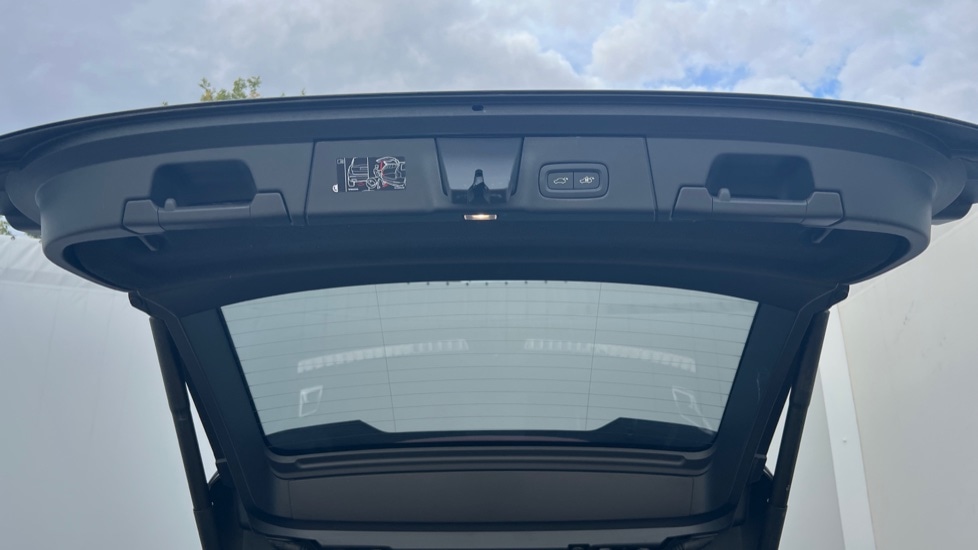 Used Volvo V90 2024 for sale - 76871270: Photo 42