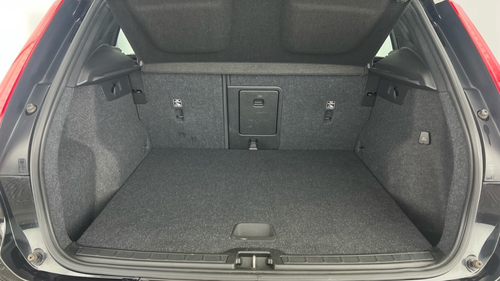 Used Volvo XC40 2021 for sale - 76652639: Photo 5