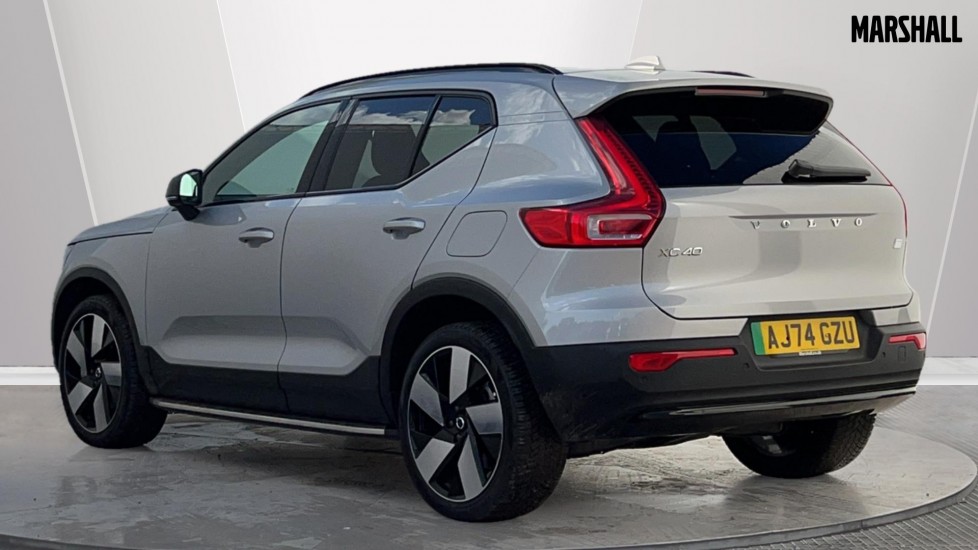 Used Volvo XC40 2025 for sale - 76623424: Photo 2