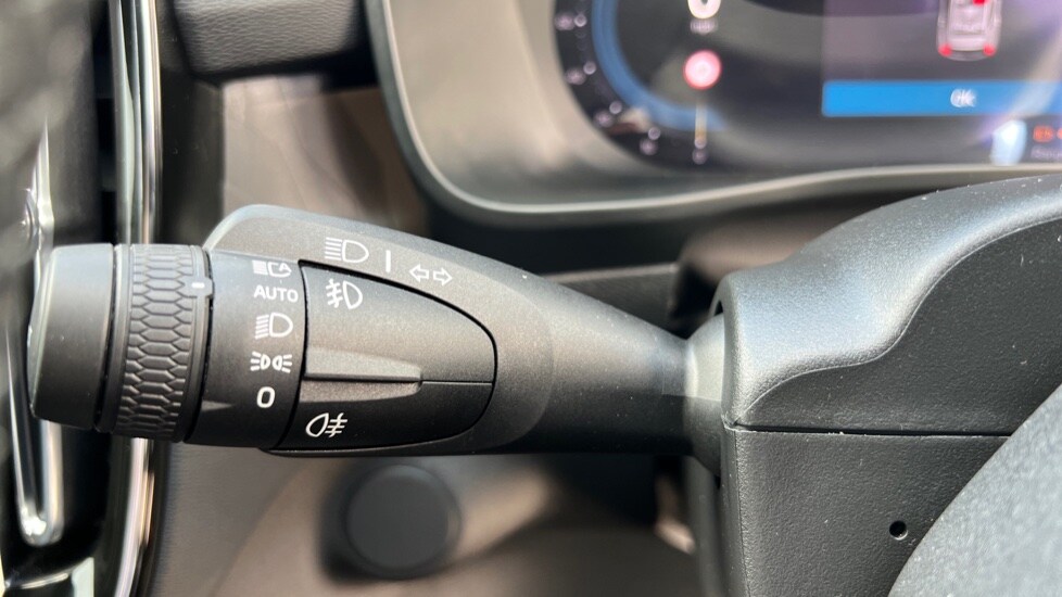 Used Volvo XC40 2025 for sale - 76623424: Photo 27