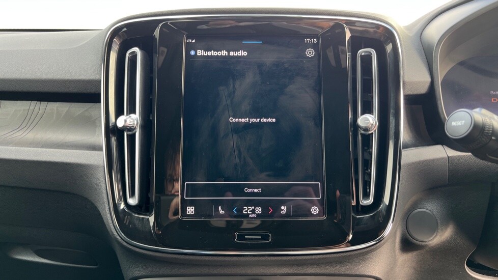 Used Volvo XC40 2025 for sale - 76623424: Photo 30