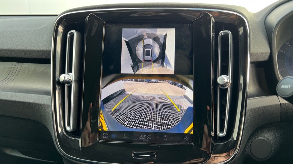 Used Volvo XC40 2025 for sale - 76623424: Photo 33