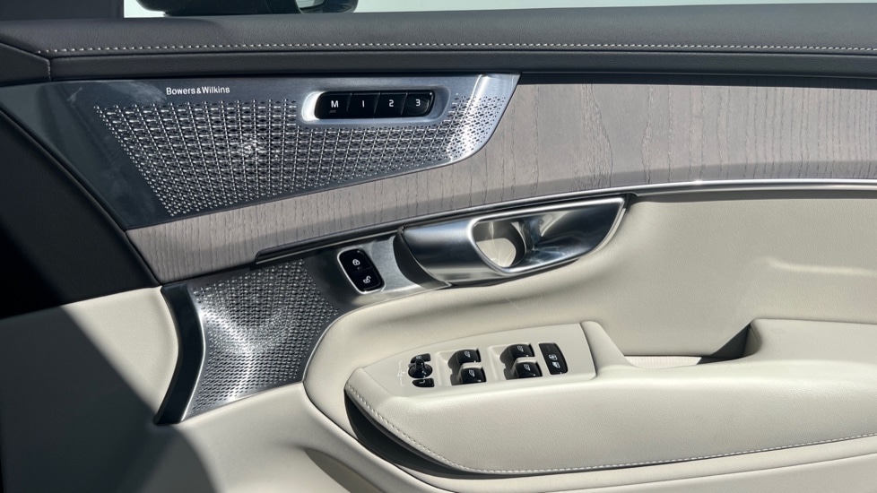 Used Volvo XC90 2025 for sale - 76871648: Photo 15