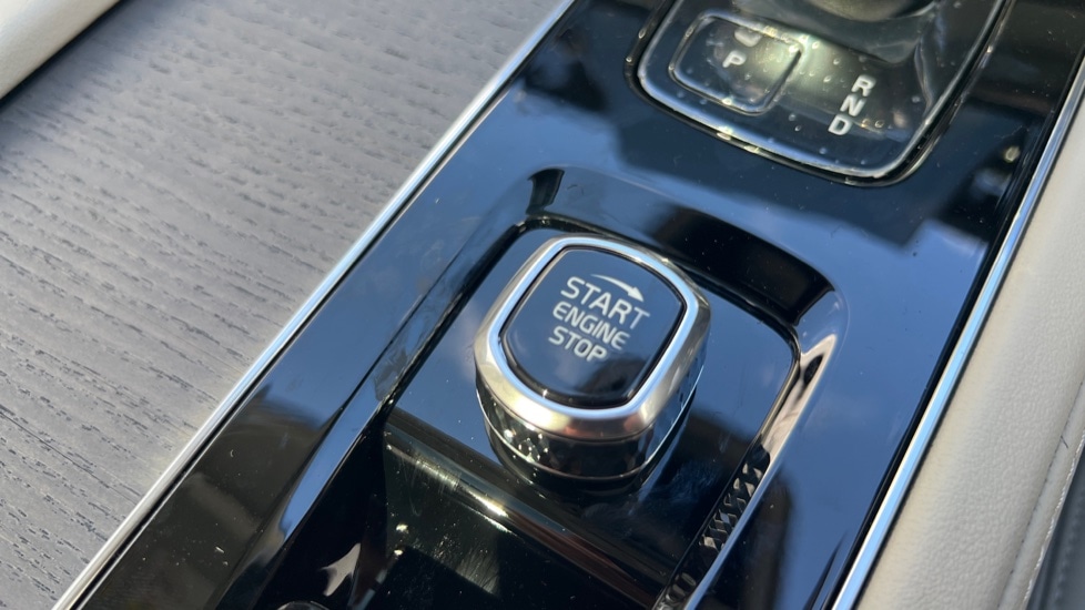 Used Volvo XC90 2025 for sale - 76871648: Photo 27