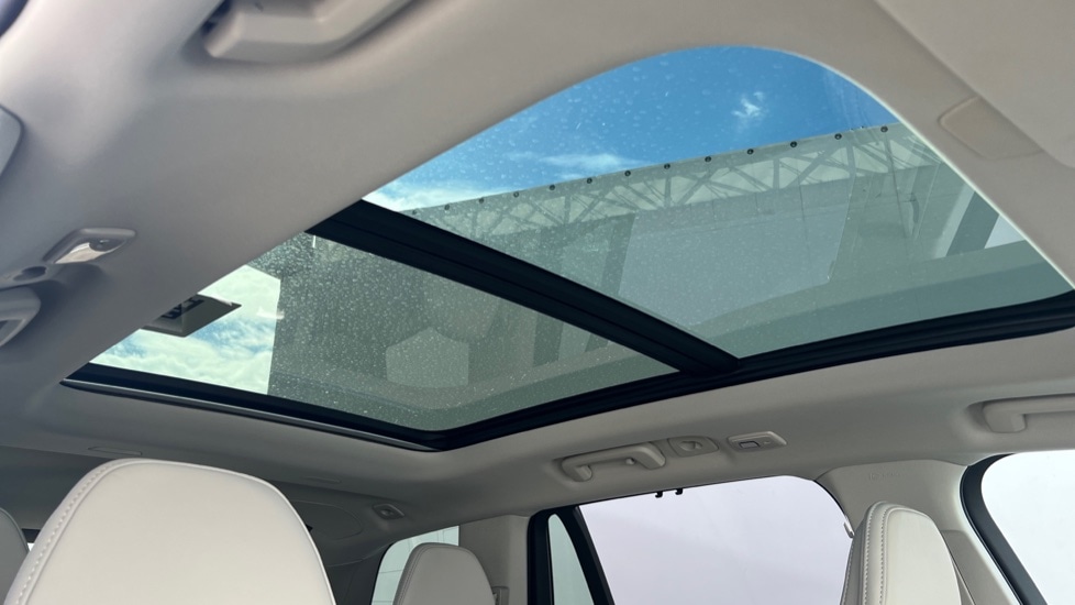 Used Volvo XC90 2025 for sale - 76871648: Photo 40