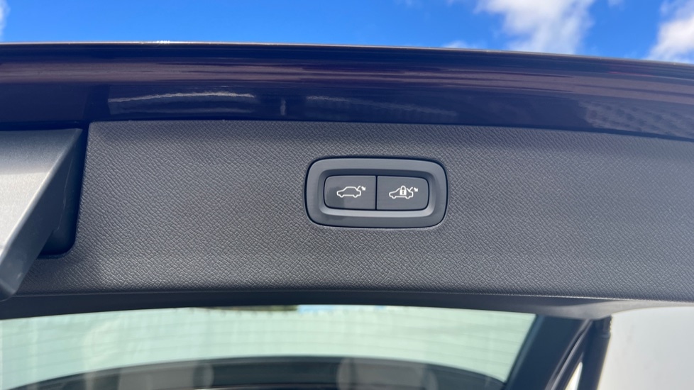 Used Volvo XC90 2025 for sale - 76871648: Photo 45