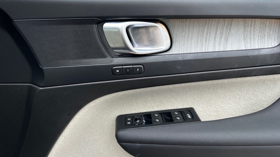 Used Volvo XC40 2022 for sale - 76597935: Photo 15