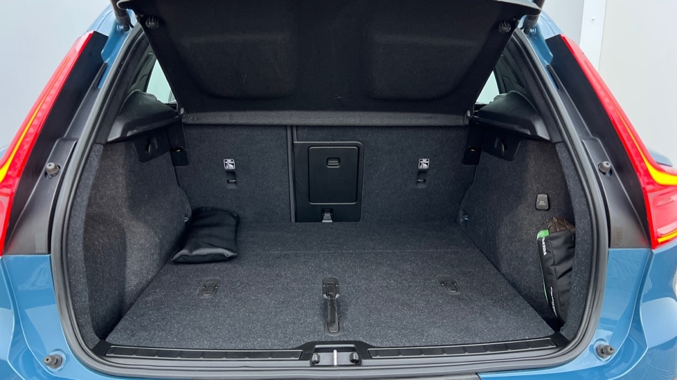 Used Volvo XC40 2022 for sale - 76597935: Photo 17