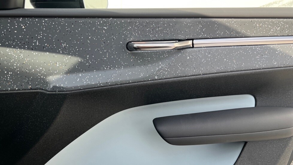 Used Volvo EX30 2025 for sale - 76350973: Photo 15