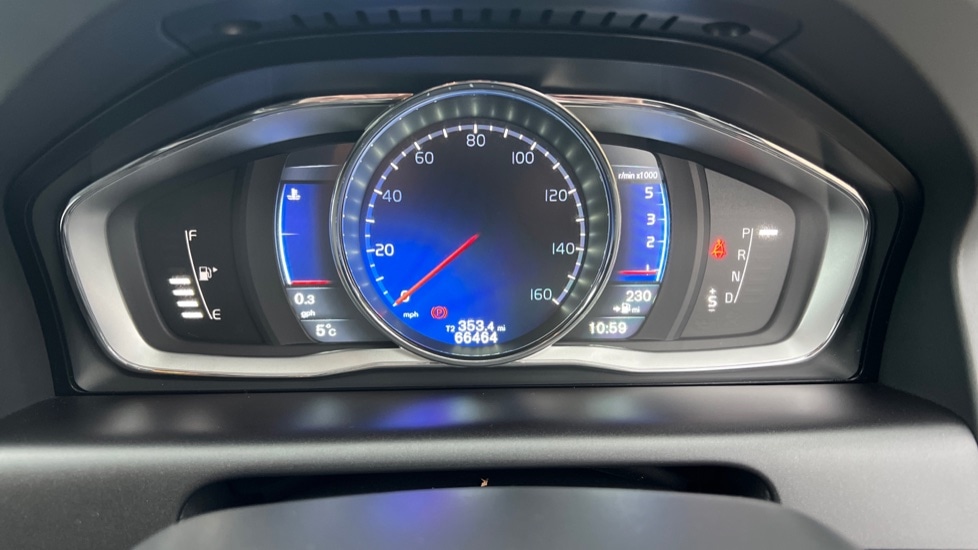 Used Volvo XC60 2015 for sale - 77063314: Photo 11