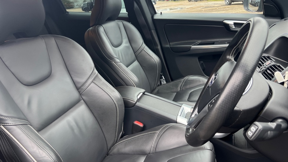 Used Volvo XC60 2015 for sale - 77063314: Photo 9