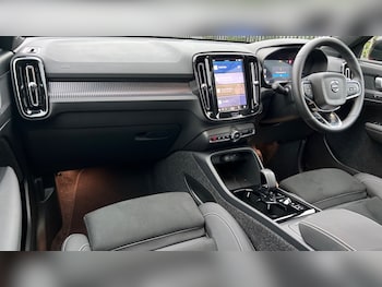 Used Volvo XC40 2025 for sale - 76874566: Photo