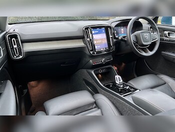 Used Volvo XC40 2025 for sale - 76874562: Photo