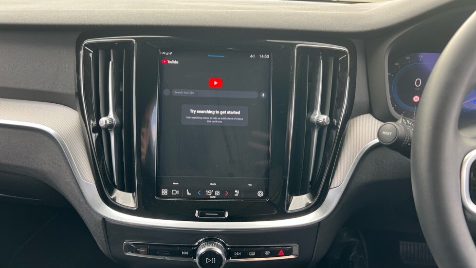 Used Volvo V60 2025 for sale - 76458911: Photo 67