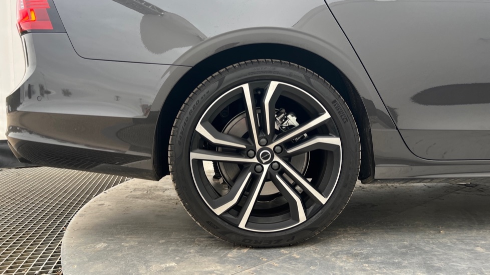 Used Volvo V90 2025 for sale - 76871860: Photo 16