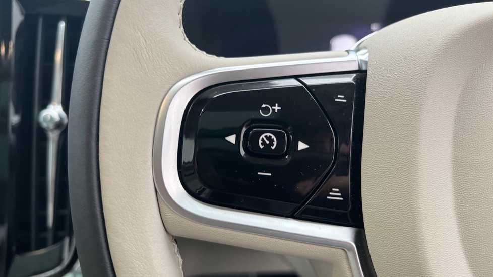 Used Volvo V90 2025 for sale - 76871860: Photo 18