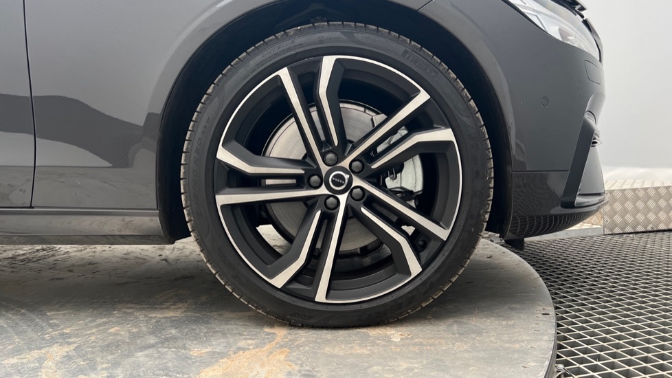 Used Volvo V90 2025 for sale - 76871860: Photo 25