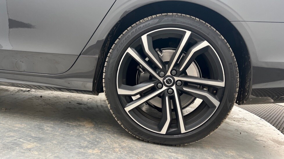 Used Volvo V90 2025 for sale - 76871860: Photo 26