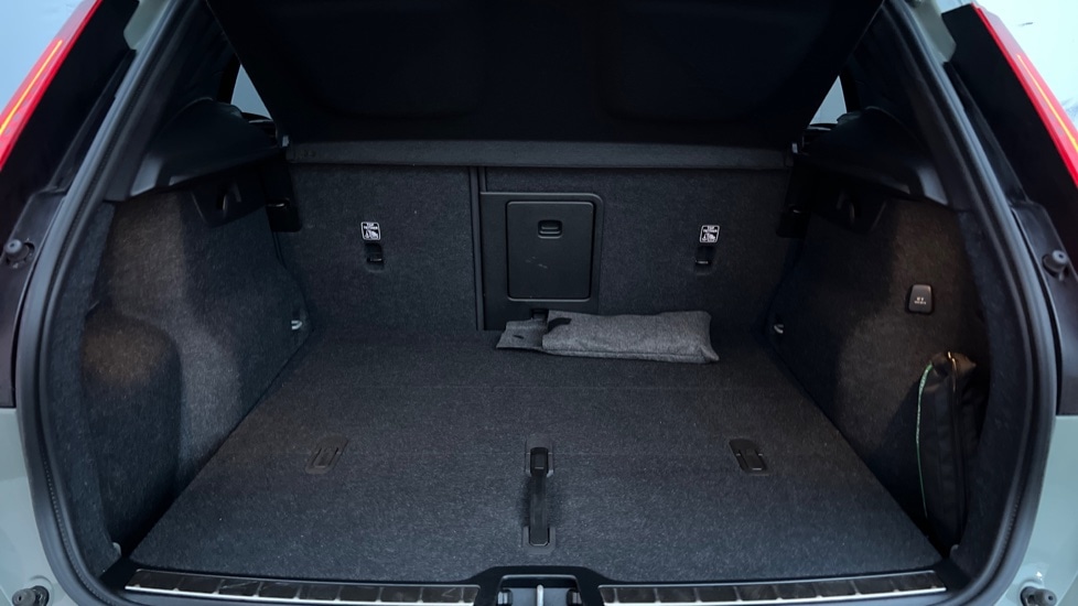 Used Volvo XC40 2025 for sale - 76874328: Photo 17