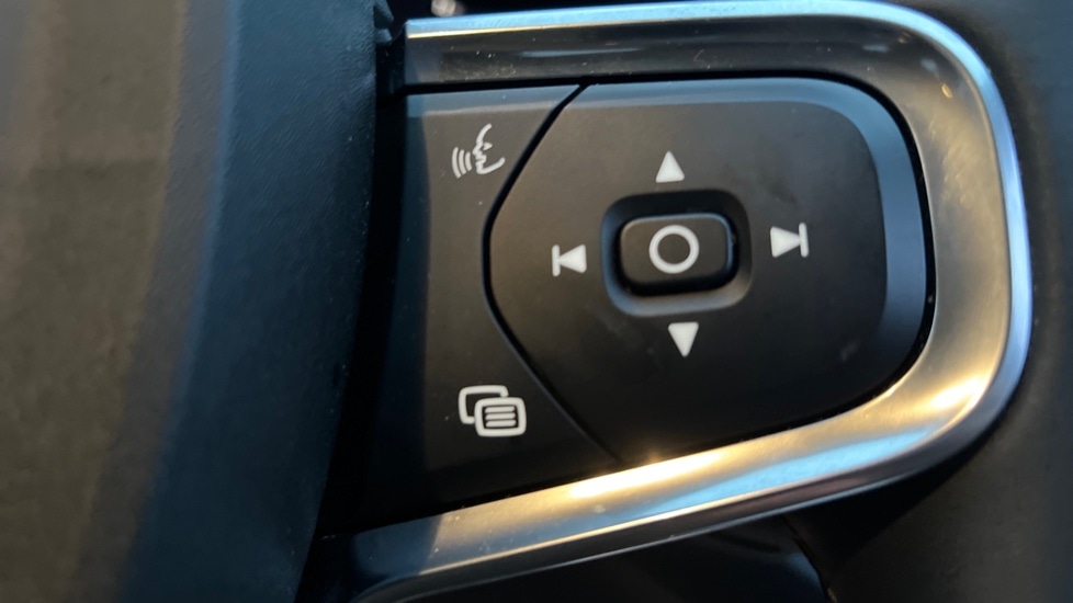 Used Volvo XC40 2025 for sale - 76874328: Photo 19