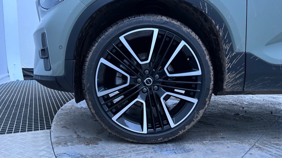 Used Volvo XC40 2025 for sale - 76874328: Photo 24