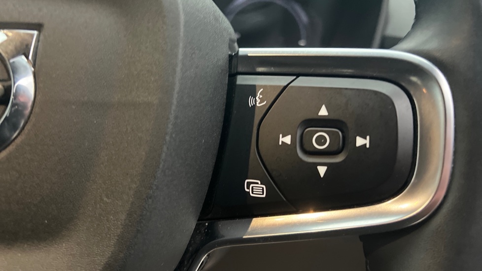 Used Volvo XC40 2021 for sale - 77067875: Photo 19