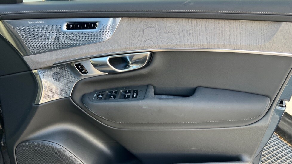 Used Volvo XC90 2025 for sale - 76872716: Photo 15