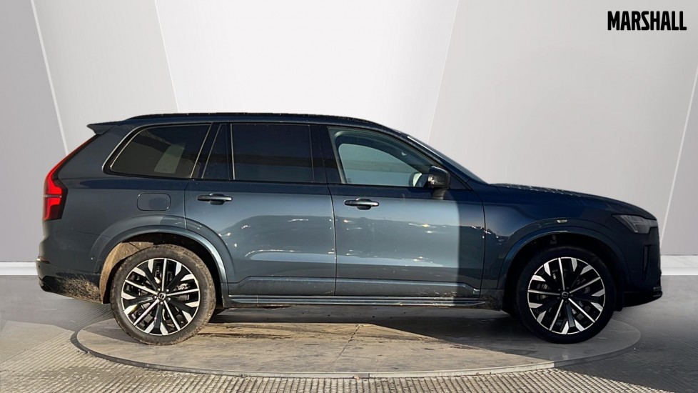 Used Volvo XC90 2025 for sale - 76872716: Photo 3