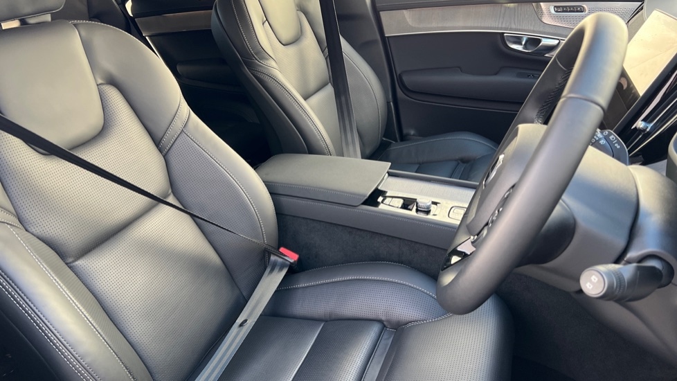 Used Volvo XC90 2025 for sale - 76872716: Photo 9