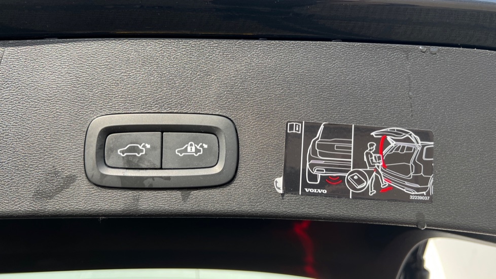 Used Volvo XC40 2022 for sale - 76112079: Photo 42