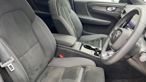 Used Volvo C40 2024 for sale - 76092009: Photo 9