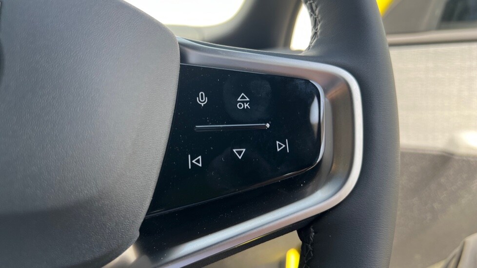 Used Volvo EX30 2025 for sale - 76868270: Photo 19