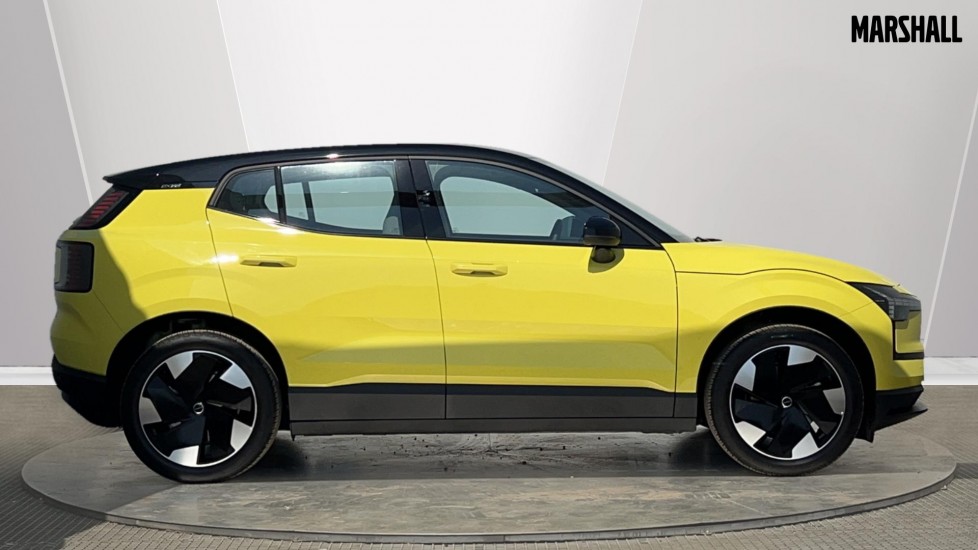 Used Volvo EX30 2025 for sale - 76868270: Photo 3