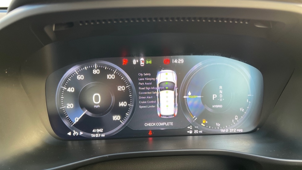 Used Volvo XC40 2022 for sale - 76874074: Photo 11