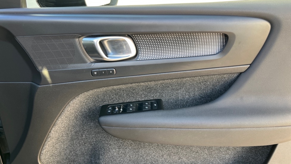 Used Volvo XC40 2022 for sale - 76874074: Photo 15