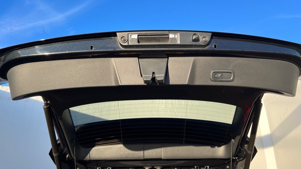 Used Volvo XC40 2022 for sale - 76874074: Photo 41