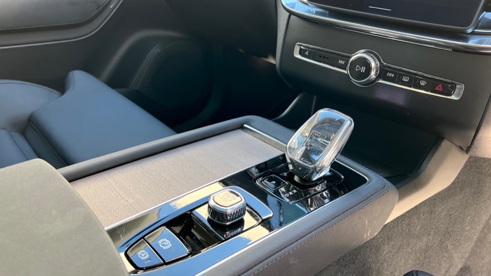 Used Volvo XC90 2025 for sale - 76872735: Photo 14