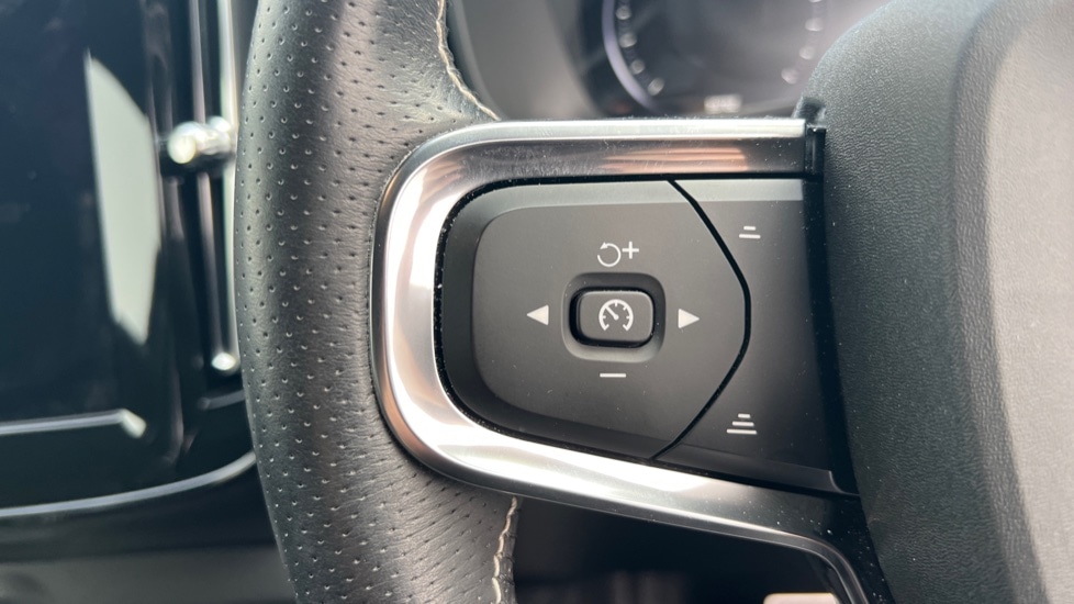 Used Volvo XC40 2021 for sale - 76487124: Photo 18