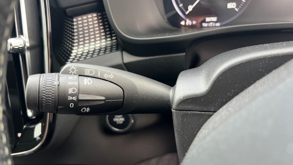 Used Volvo XC40 2021 for sale - 76487124: Photo 28