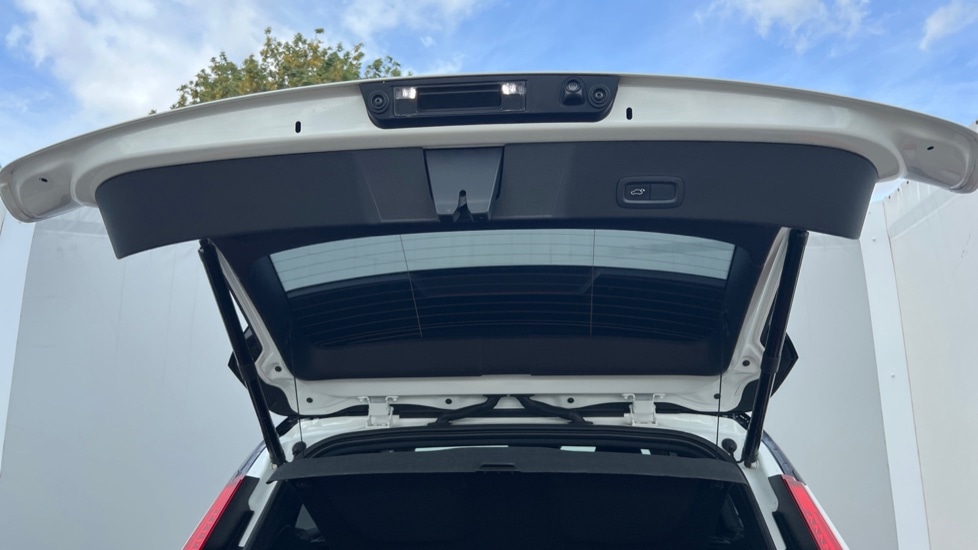 Used Volvo XC40 2021 for sale - 76487124: Photo 40