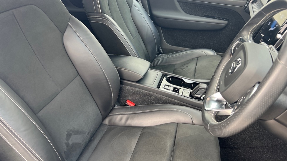 Used Volvo XC40 2021 for sale - 76487124: Photo 9