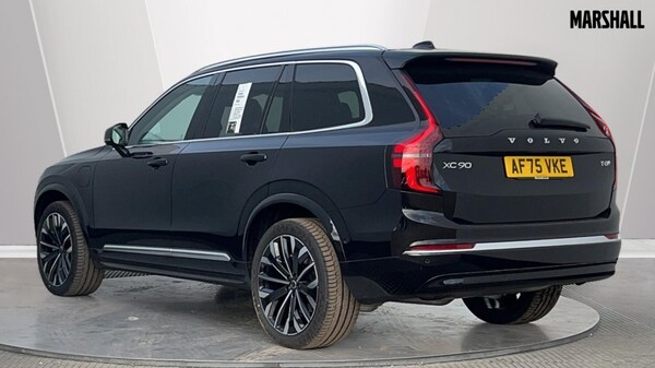 Used Volvo XC90 2025 for sale - 76112082: Photo 2
